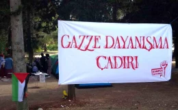 Çukurova Üniversitesi Öğrencileri Filistin-Gazze Farkındalık Çadırları Kurdu