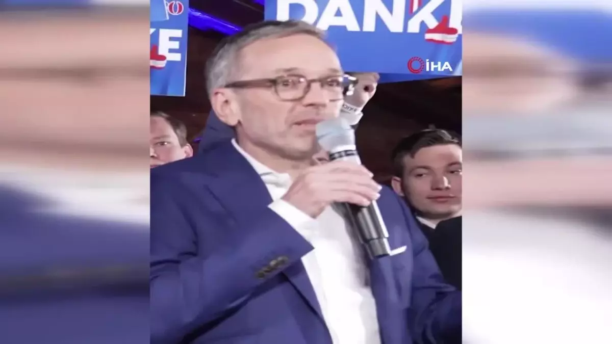 Avusturya’da Aşırı Sağ Seçim Kazandı