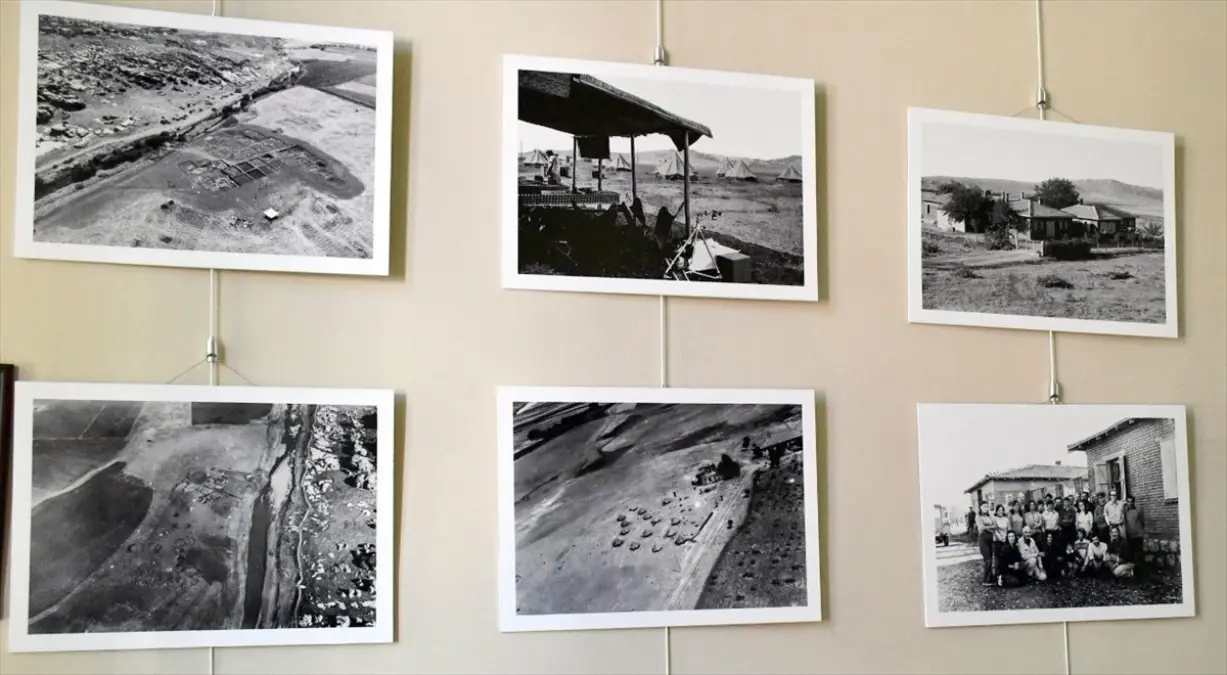 Çanakkale’de Çayönü Tepesi Sergisi Açıldı