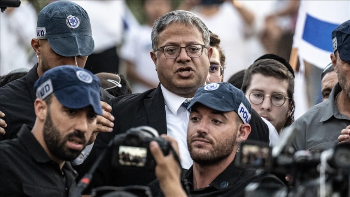 İsrail Ulusal Güvenlik Bakanı Ben-Gvir: İran’a yönelik saldırı “ön hazırlık”