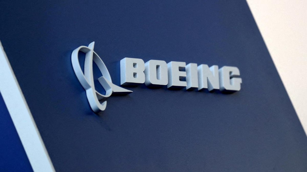 Boeing 396 çalışanını işten çıkaracak